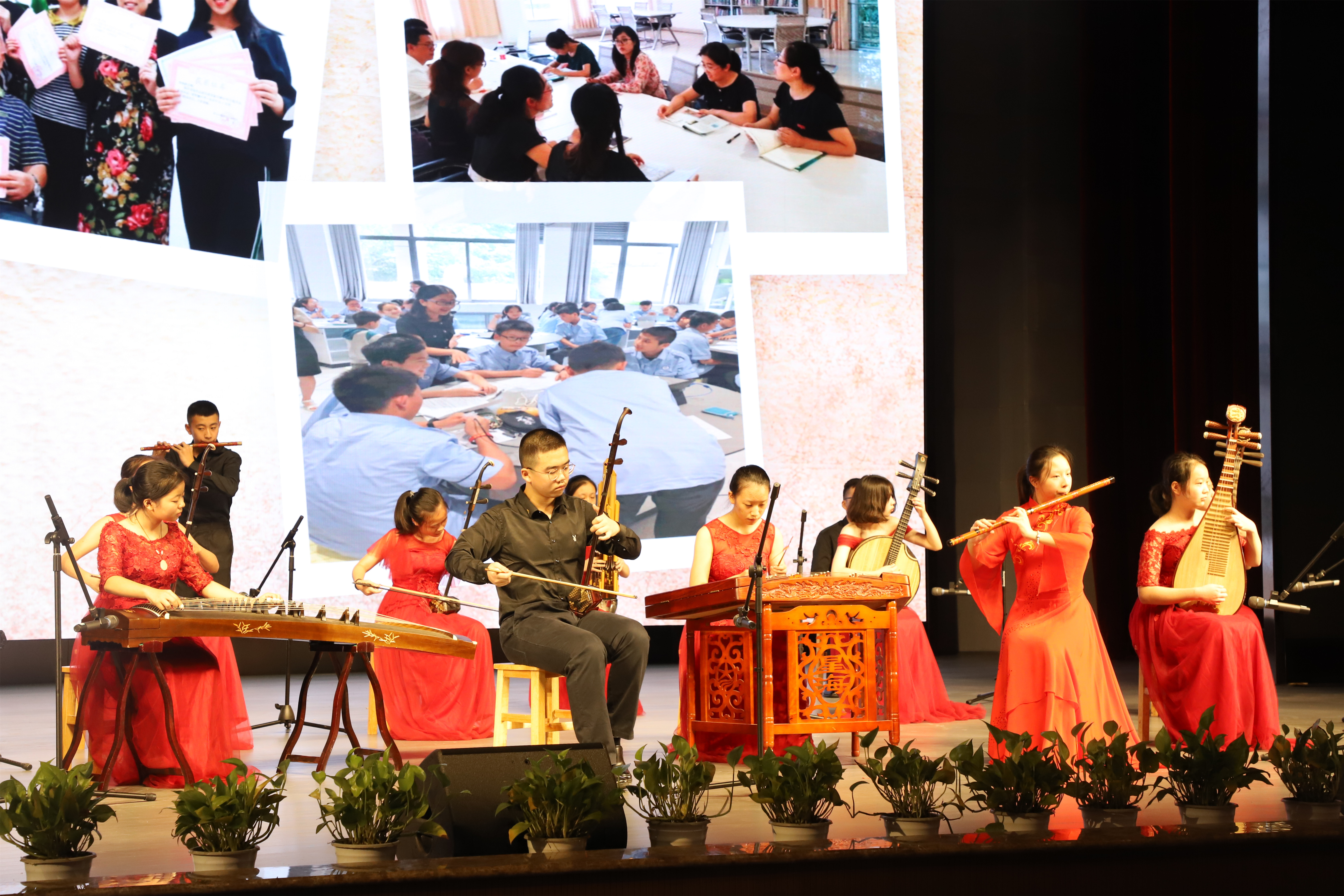 “弘扬高尚师德,潜心立德树人” ——PA视讯附属中学庆祝第三十四个教师节表彰大会圆满结束