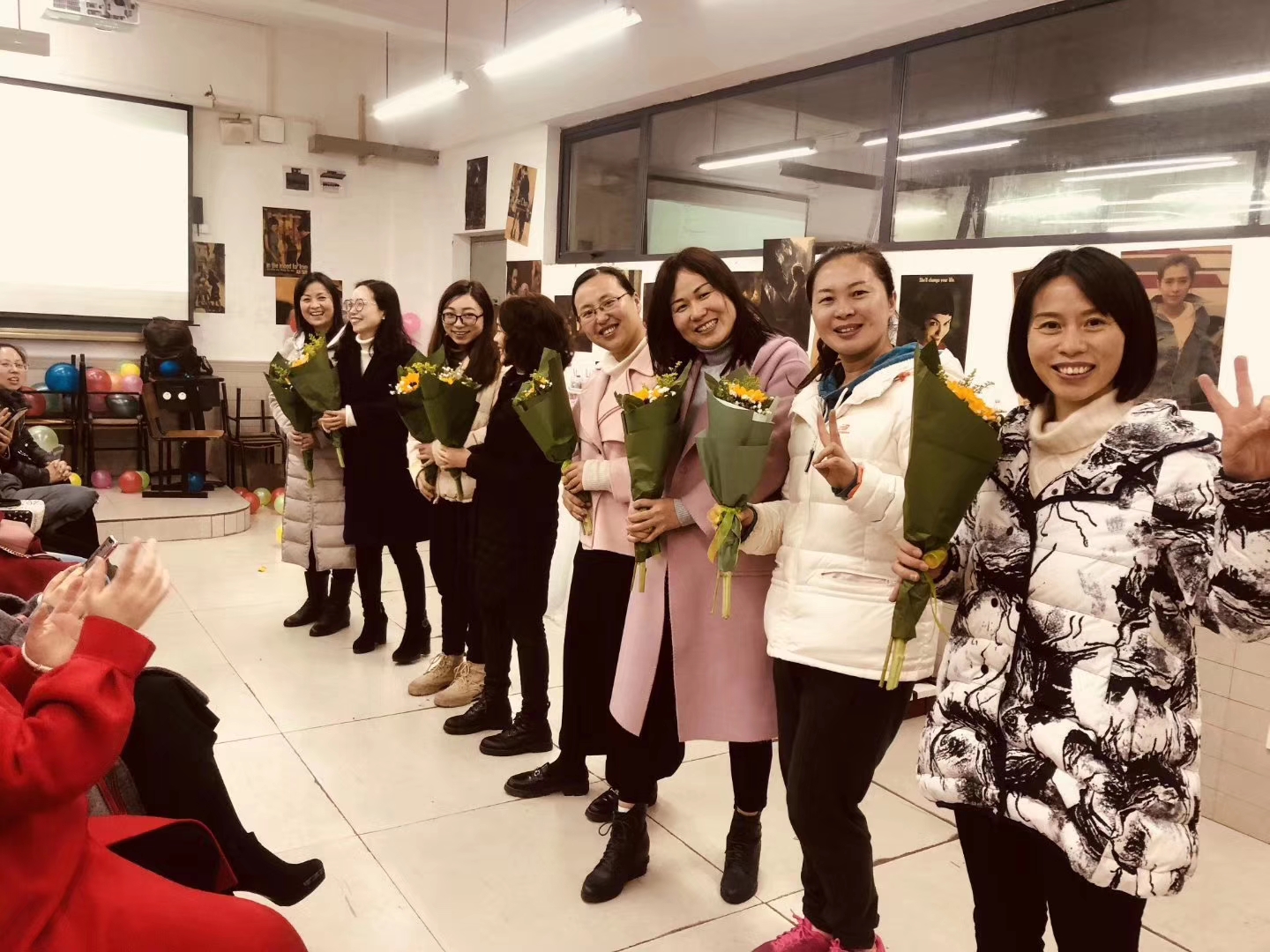 封神榜、果汁机,小提琴拉给你——记西大附中庆祝三八妇女节活动