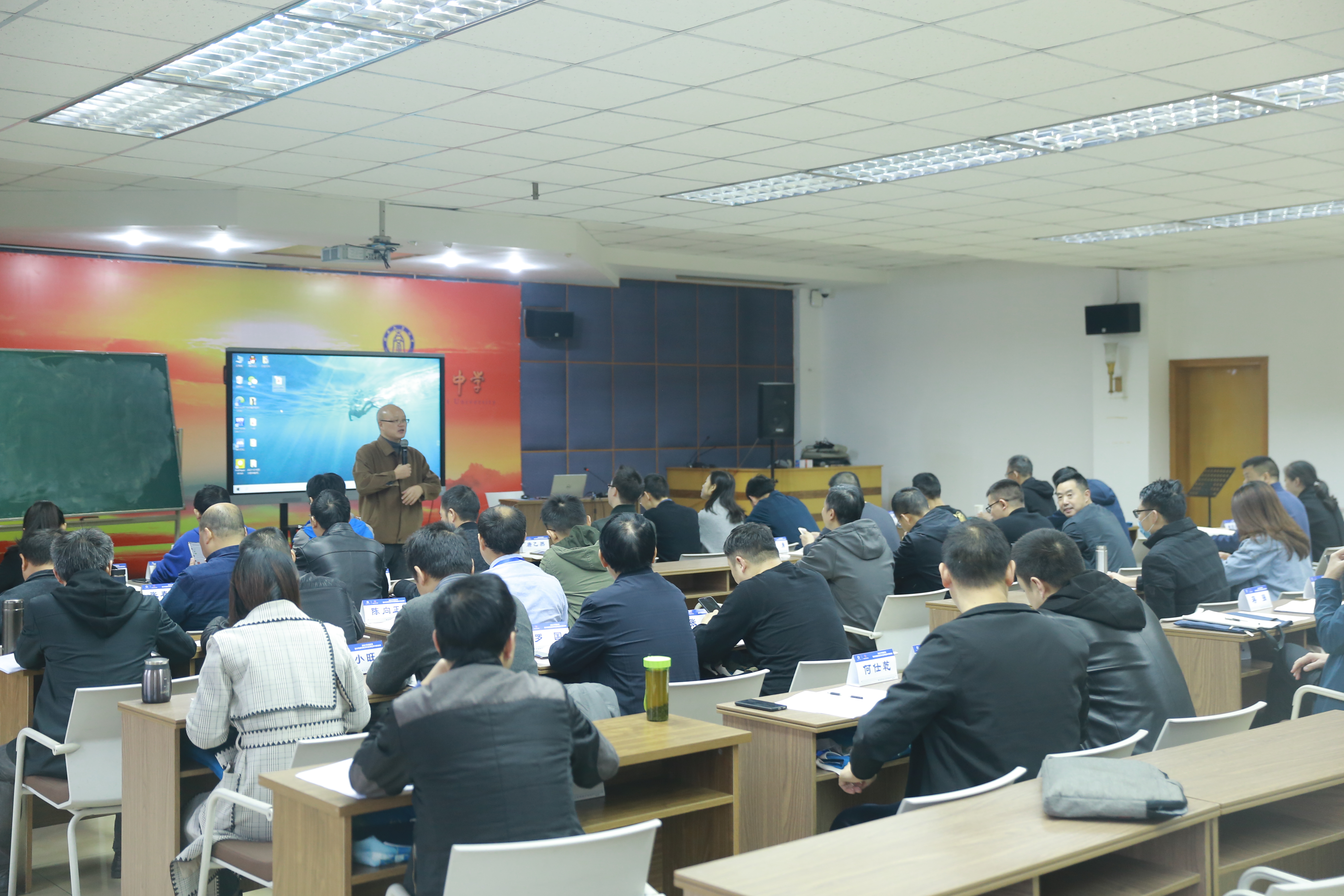 IMG_2119.JPG IMG_2119.JPG